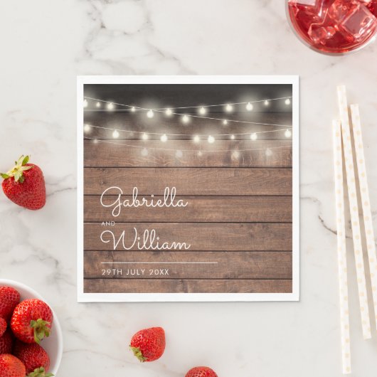 String Lights Rustic Barn Wood Elegantes Skript Serviette (Beispiel)
