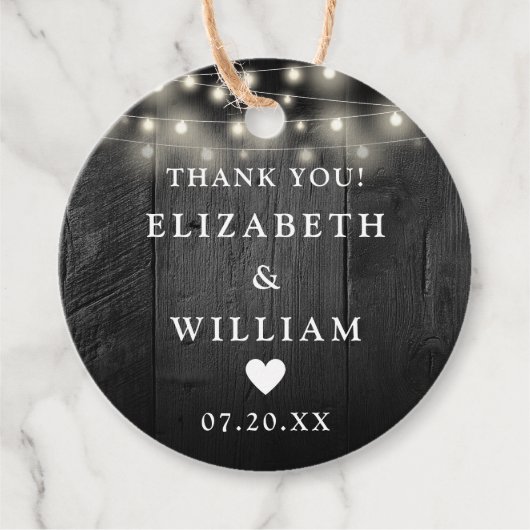 String Lights Rustic Black Wood Barn Wedding Geschenkanhänger (Vorderseite)