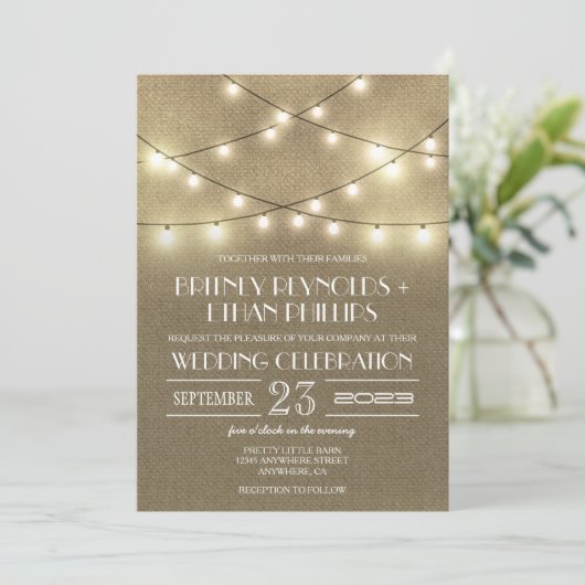 String Lights + Rustic Burlap Wedding Einladungen (Stehend Vorderseite)