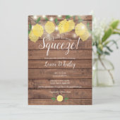 String Lights Rustic Main Squeeze Brautparty Einladung (Stehend Vorderseite)