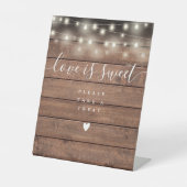 String Lights Rustic Wood Liebe ist süße Gefallen Sockelschild (Vorderseite)