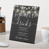 String Lights Schwarz-weiße Wedding Signature Drin Sockelschild (In SItu)