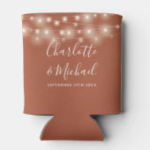 String Lights Signature Script Terracotta Wedding Dosenkühler (Rückseite)