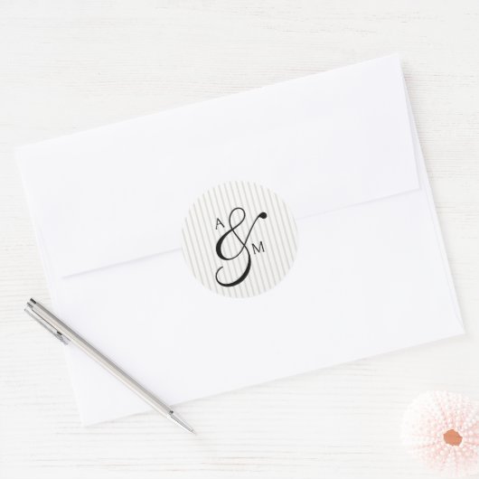 Stripe Monogram Script Ampersand Hochzeit Runder Aufkleber (Umschlag)