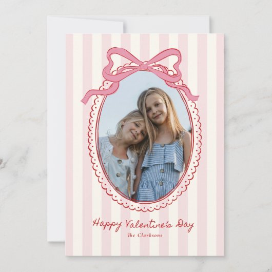 Striped Bright Pink Bow Valentine’s Day Photo Card Einladung (Vorderseite)