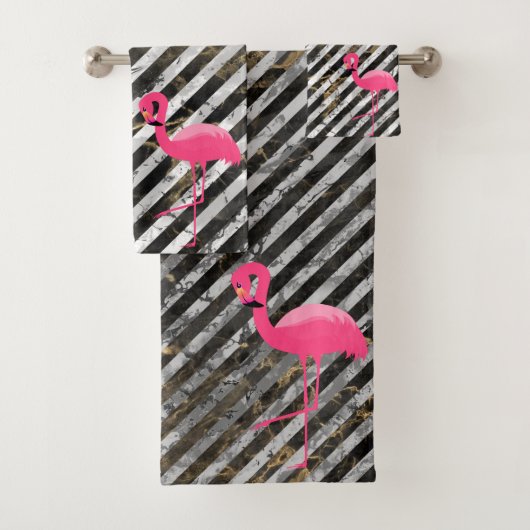 STRIPED MARBLE FLAMINGO BADEZIMMER TOWEL SET (Insitu)