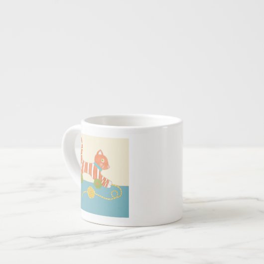 Striped Toy Cat mit Ball of String Espressotasse (Vorderseite Links)