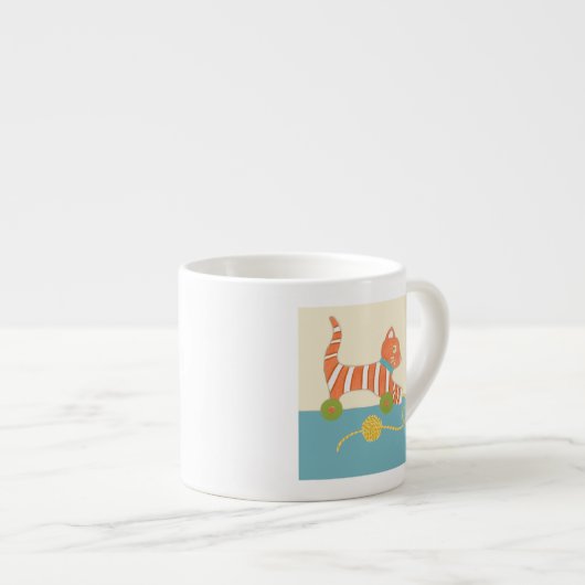 Striped Toy Cat mit Ball of String Espressotasse (Vorderseite Rechts)