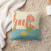 Striped Toy Cat mit Ball of String Kissen (Decke)