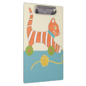 Striped Toy Cat mit Ball of String Klemmbrett (Rechts)