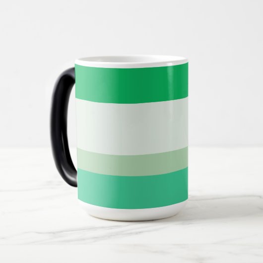 Stripes Green eggshell coriander: Spring Palette Verwandlungstasse (Vorderseite Links)