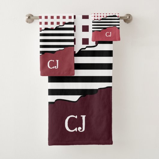 Stripes Net Schwarz, Weiß, Rot Layered Initialen Badhandtuch Set (Insitu)