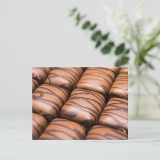 Stripey Chocolates Postkarte (Stehend Vorderseite)