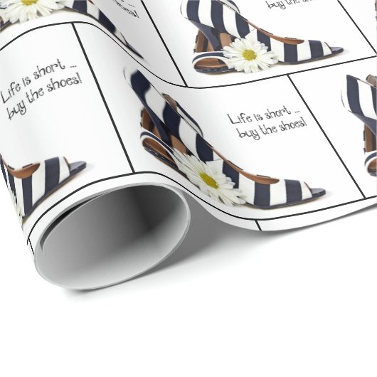 Stripppumpen mit Daisy Geschenkpapier (Rolleneckpunkt)