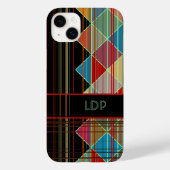 Stripte Dreiecksformen mit Initialen auf schwarz Case-Mate iPhone Hülle (Rückseite)