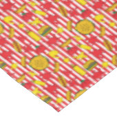 Striptes Baseball Ballpark Hot Dogs Burgers Muster Tischdecke (Schrägansicht)