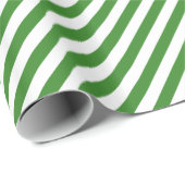 Striptes Diagonal Holiday Simple Green White Geschenkpapier (Rolleneckpunkt)