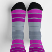 Striptes graues lila Modemuster Socken (Oben)