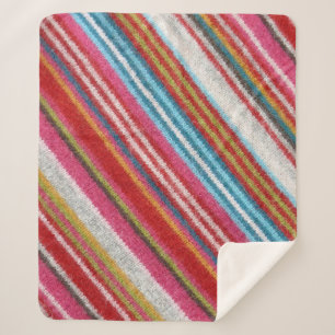 Striptes Wollgewebe: gemütlich, stilvoll Sherpadecke