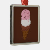 Stroheis-Creme-Cones-2-q ORNAMENT (Rechts)