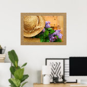 Strohhut und Lavender Blume Fotografie Art Poster (Heimbüro)