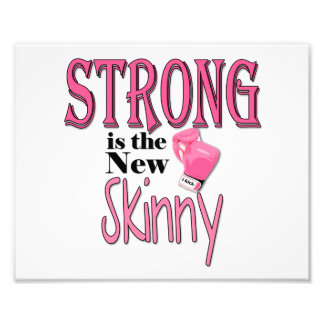 STRONG ist die neue Skinny! mit rosa Boxhandschuhe Fotodruck
