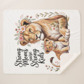 Strong Moms Raise Strong Kids Sherpadecke (Vorderseite (Horizontal))