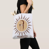 Strong, Serene, Unstoppable – Yoga Sunburst Pose Tasche (Von Nahem)