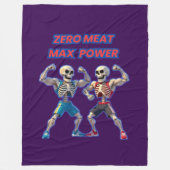 Strong to the Bone – Funny Skeleton Muscle Design Fleecedecke (Vorderseite)