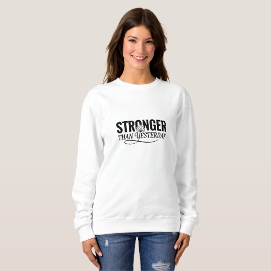 Stronger Than Yesterday – Women’s Motivational Gra Sweatshirt (Vorne ganz)