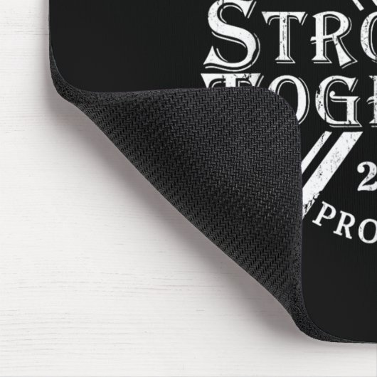 Strongers Together Iron Sharpens Iron Proverbs 27_ Mousepad (Ecke)