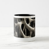 Struktur eines Knochens mit Osteoporose Zweifarbige Tasse (Mittel)