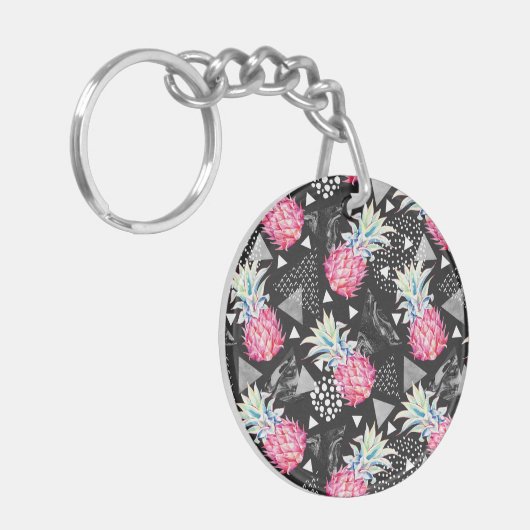 Strukturiertes Dreieck-Ananas-Muster Schlüsselanhänger (Vorderseite links)