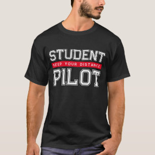 Studentenpilot Behalte Ihren T - Shirt in der Fern