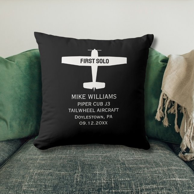 Studentenpilot First Solo Aviation Custom Kissen (Von Creator hochgeladen)