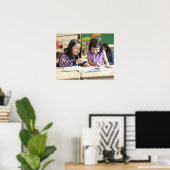 Students working together in classroom poster (Heimbüro)