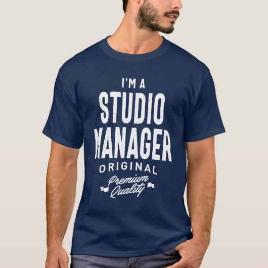 Studio Manager gibt Funny Job Title Professionals T-Shirt (Vorderseite)