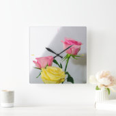 Studio Rose Bouquet. Quadratische Wanduhr (Zuhause)