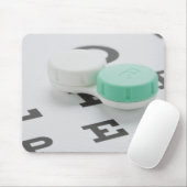 Studioaufnahme der Kontaktlinsenhalterung auf der Mousepad (Mit Mouse)