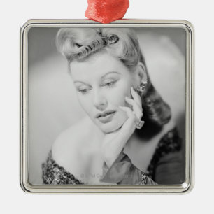 Studioaufnahme Silbernes Ornament