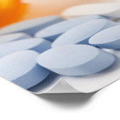 Studiofoto mit Medikamentenflasche Poster (Ecke)