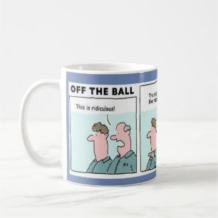 Studs, die beim Fußball eintreffen Kaffeetasse