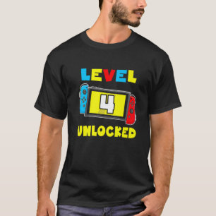 Stufe 4 Unverschlossenes 4. Geburtstag Videospiel T-Shirt