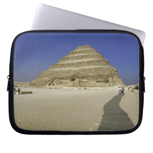 Stufenpyramide in Saqqara, eine der frühesten Laptopschutzhülle