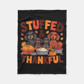 Stuffed And Thankful Dachshund Funny Thanksgiving Fleecedecke (Vorderseite)