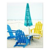 Stühle aus blau und gelb am Strand Fotodruck (Vorne)