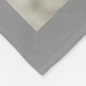 Stuhlhocker auf einem Baumstamm Fleece Blanket (Ecke)