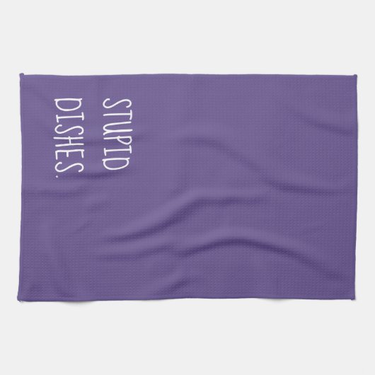 Stupid Geschirr Funny Sarcasm Cleaning Spaß Lila Geschirrtuch (Horizontal)