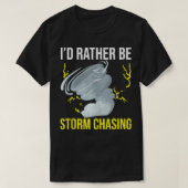 Sturm, der das Blitzlicht des Donnerwetters jagt T-Shirt (Design vorne)