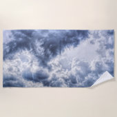 Sturmwolken Strandtuch (Vorderseite)